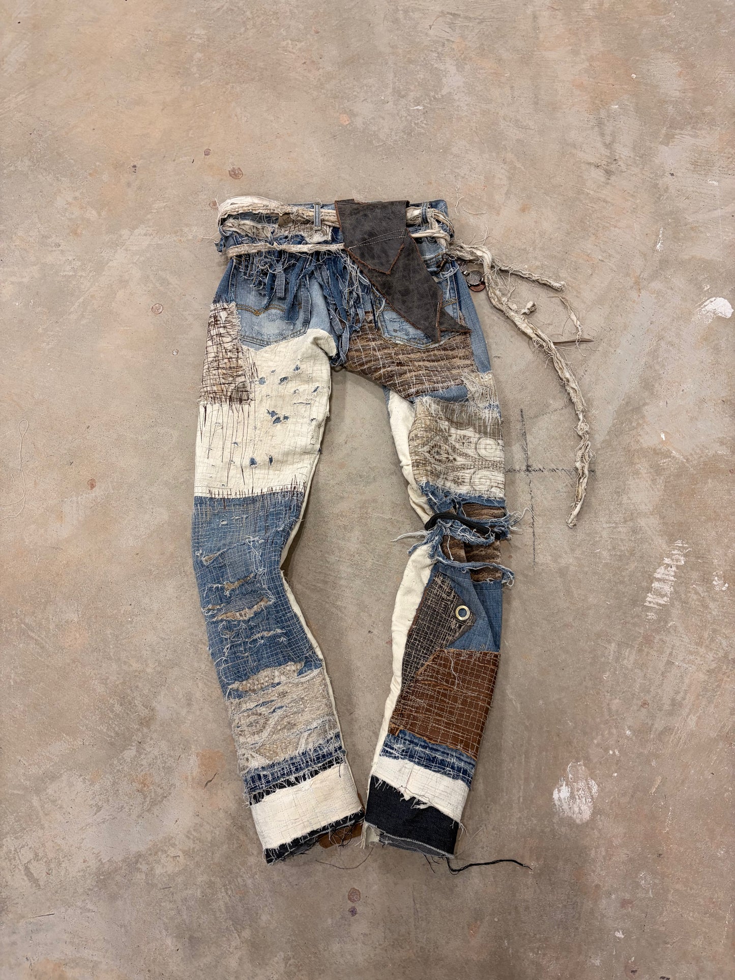 BORO SKINNY JEANS