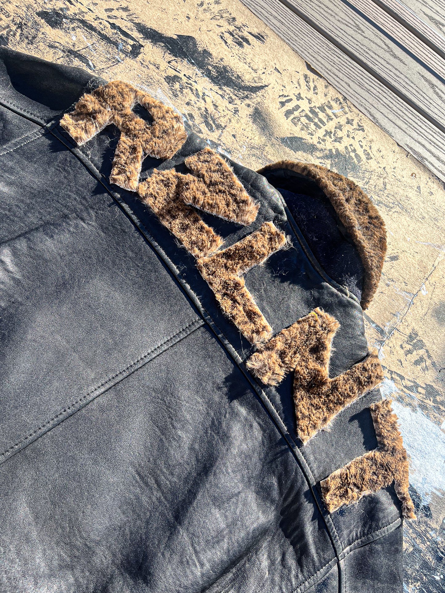 Leopard spellout bomber
